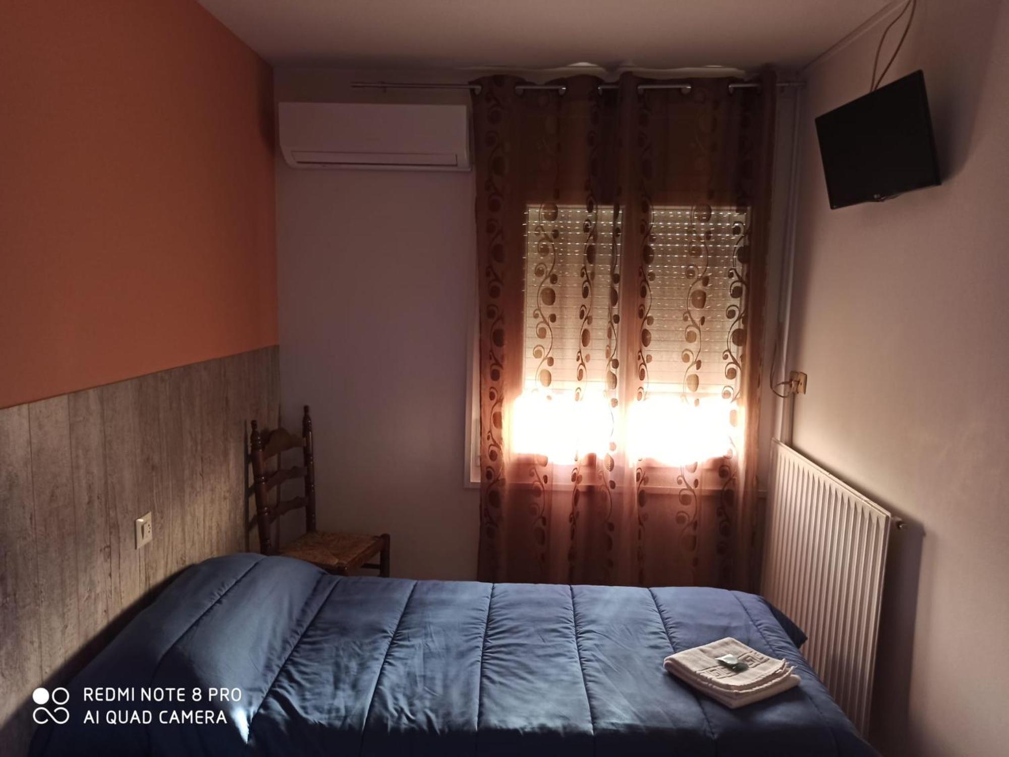 Hostal Galicia Figueras Exterior foto